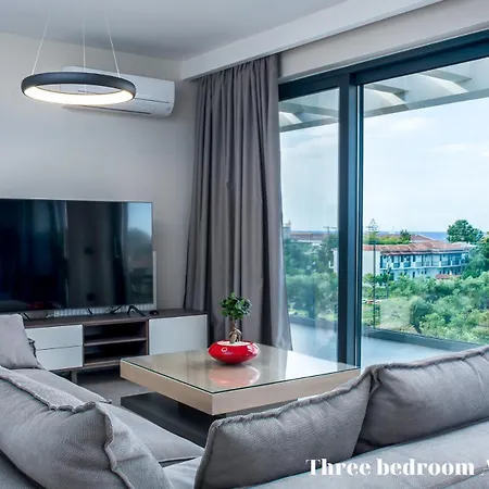 Dionisos Luxury Planos