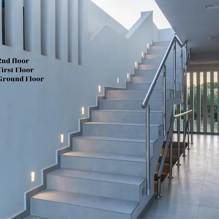 Dionisos Luxury Planos