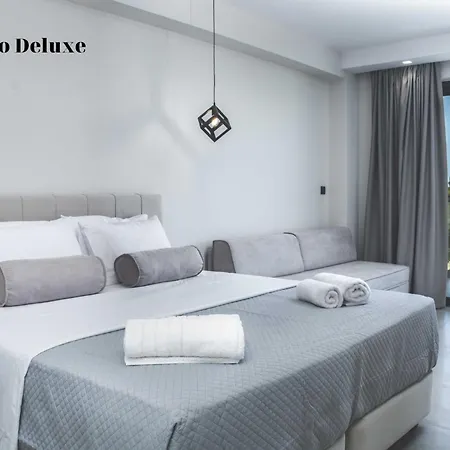 アパートホテル Dionisos Luxury 4*